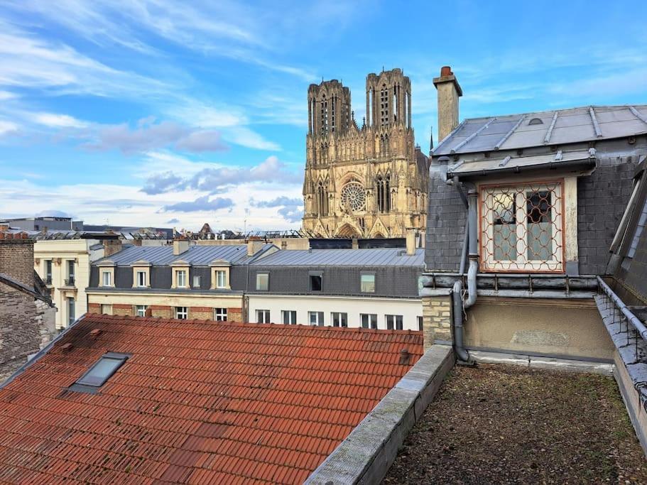 Faro, Vue Sur La Cathedrale Apartment Реймс Екстериор снимка